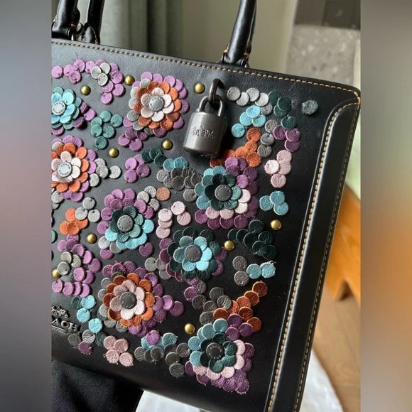 COACH Zoe Carryall Bag With Leather Sequins - Picture 4 of 16